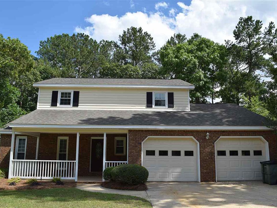 1st image of 300 Dogwood Glen Dr
