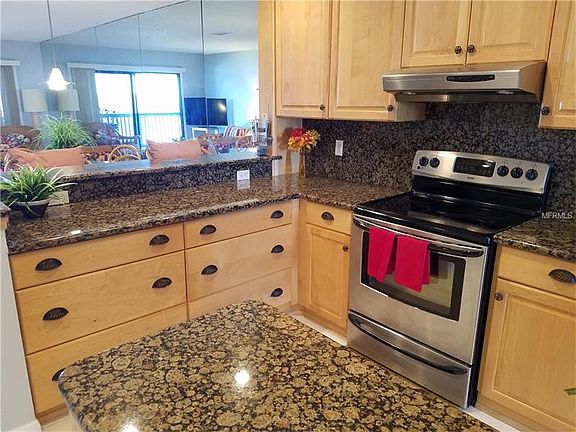 3rd image of 802B Bahia Del Sol Dr #B