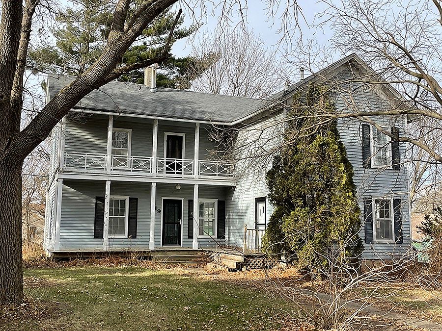 219 N Kilworth St, Exira, IA 50076 Zillow