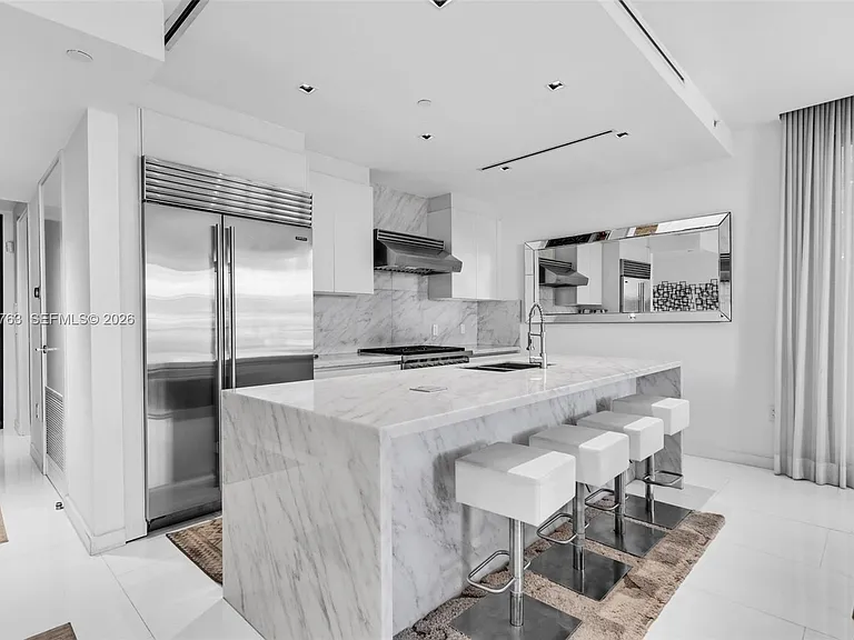 350 Meridian Ave #202 — Photo 15