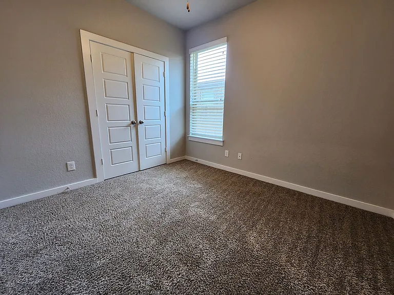 546 Creekside Frst — Photo 15