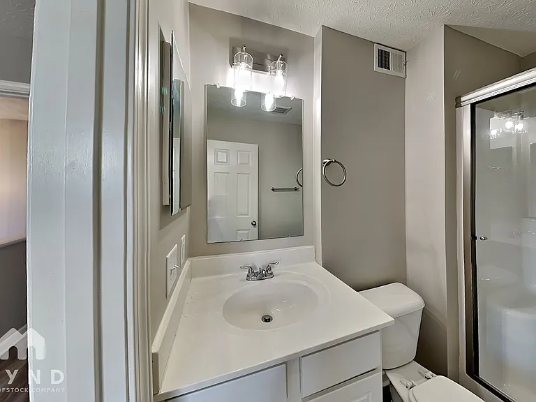 305 Kear St — Photo 11