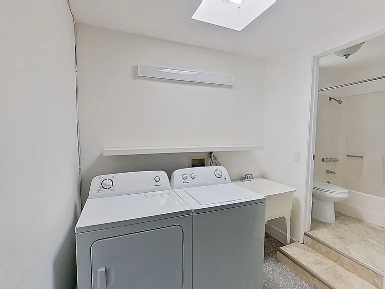 420 Adlena Dr — Photo 28