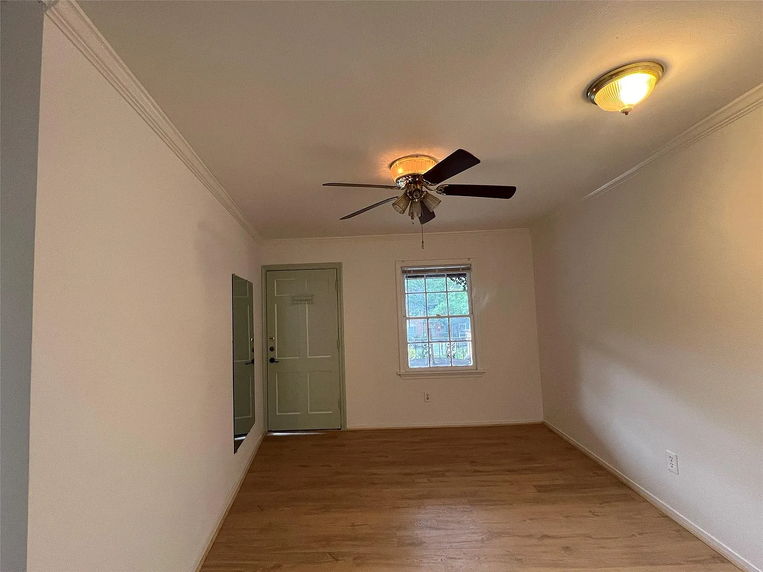 1 bed, 1.0 bath, 500 sqft, $850 — Photo 3