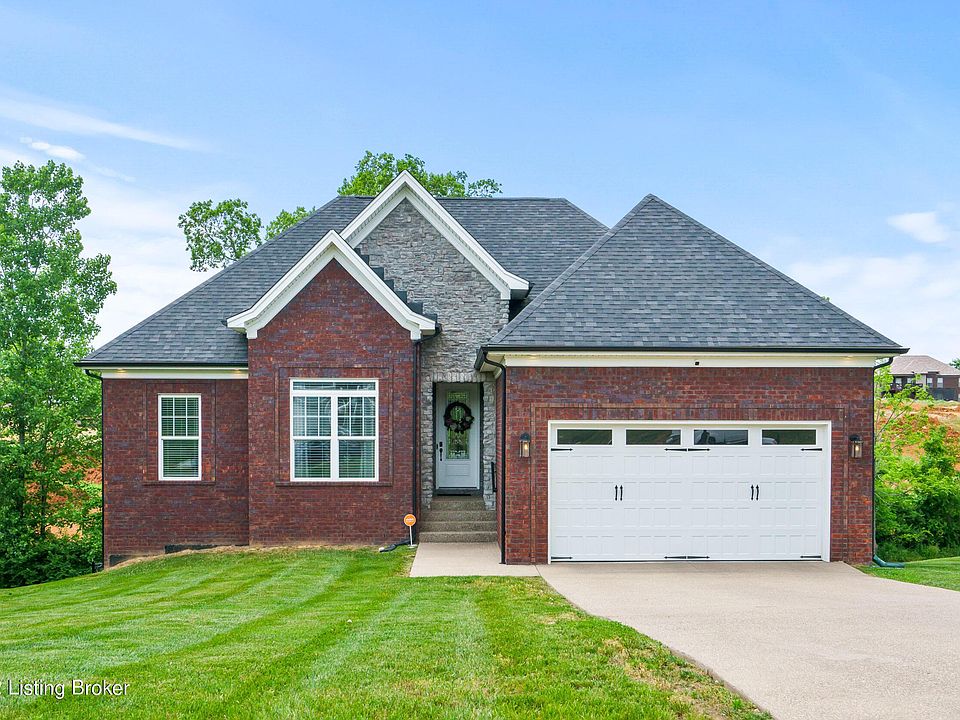 1st image of 385 Grand Oak Blvd
