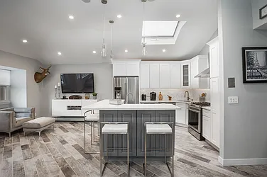 Sold by Century 21 Amiable Realty Group II Inc