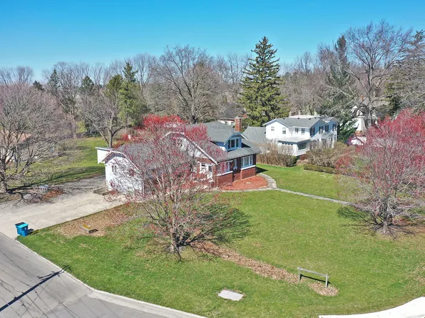 300 13th Ave, Mendota, IL 61342