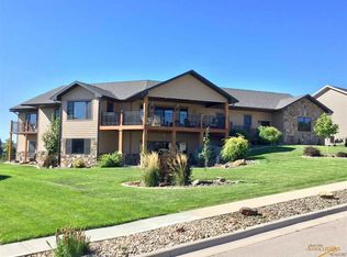 835 Enchanted Pines Dr, Rapid City, SD 57701
