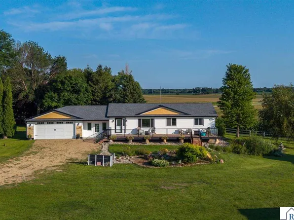 19204 Us Highway 169, Lake Crystal, MN 56055