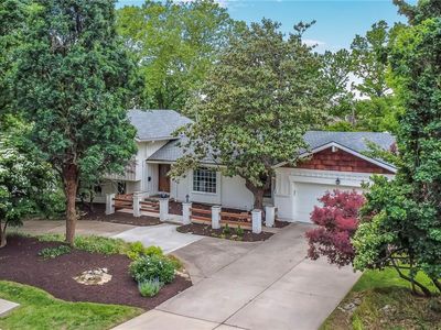 10416 Mohawk Ln, Leawood, KS, 66206