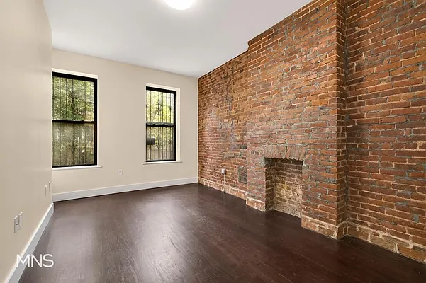 Rented by MNS | media 23