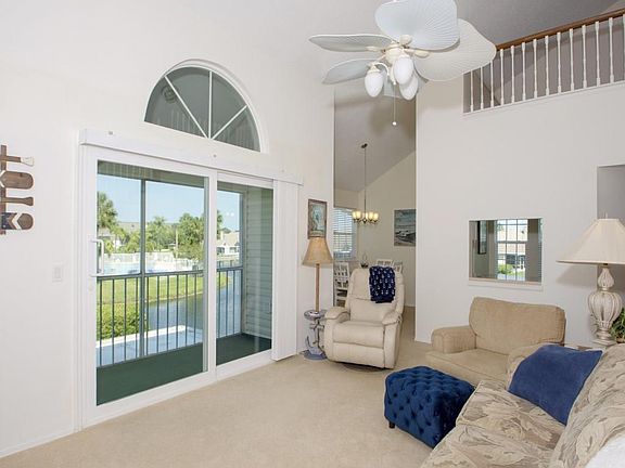 5th image of 1860 Waterford Dr APT 4