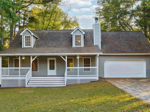 3345 Hudson Ln, Loganville, GA 30052