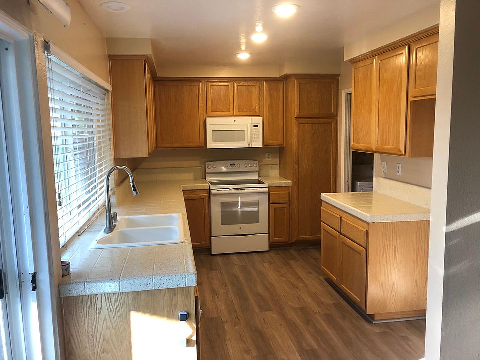 2nd image of 6595 Cottel Way