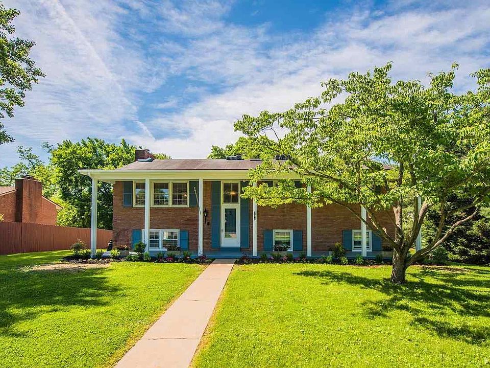 1st image of 203 Cavalier Dr