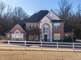 2325 W Lowry Rd, Claremore, OK 74017