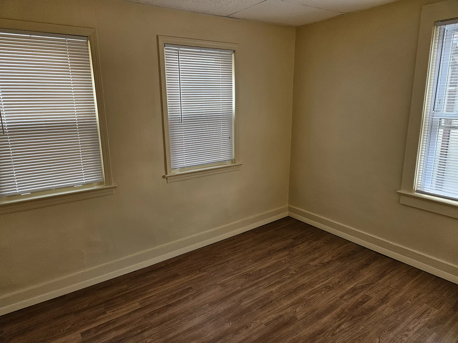1 bed, 400 sqft, $1,470 — Photo 3