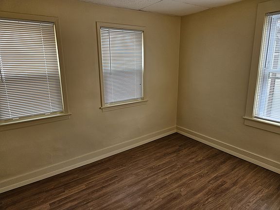 3rd image of 314 S Main St #3