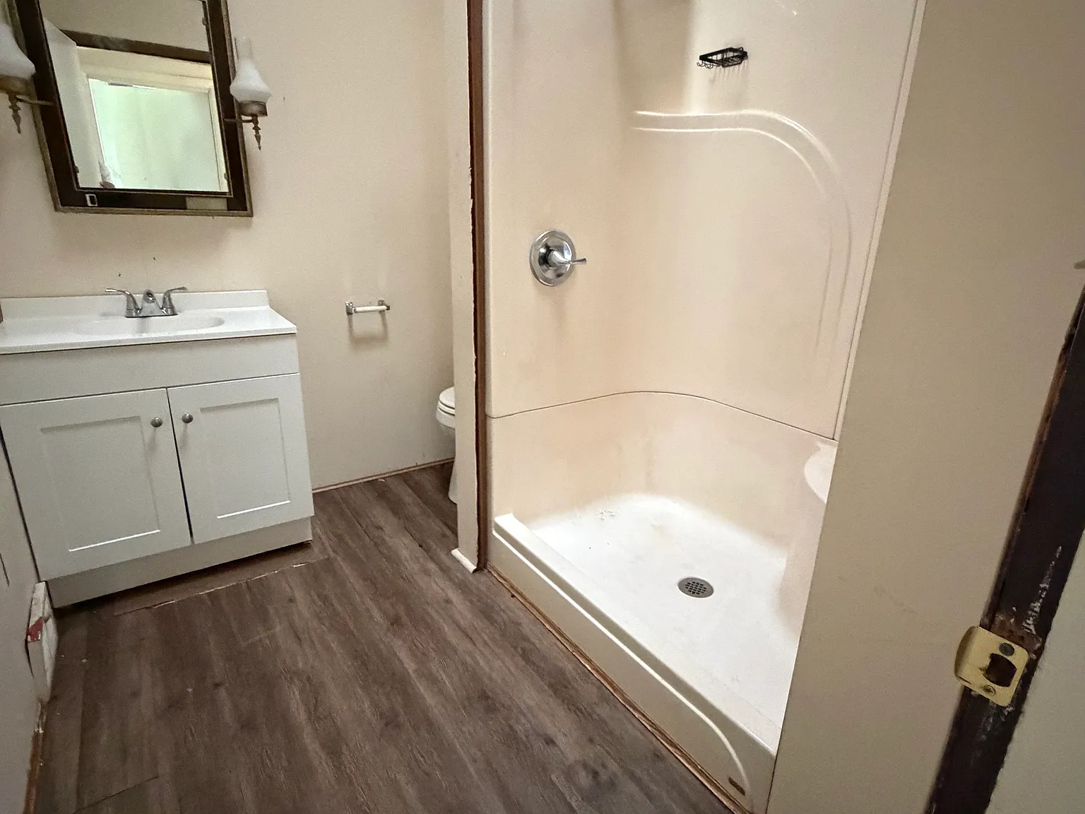 3 bed, $1,800 — Photo 4