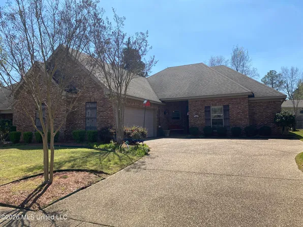 102 Trace Wood Cv, Clinton, MS 39056