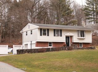11 N Cross Rd, Staatsburg, NY 12580