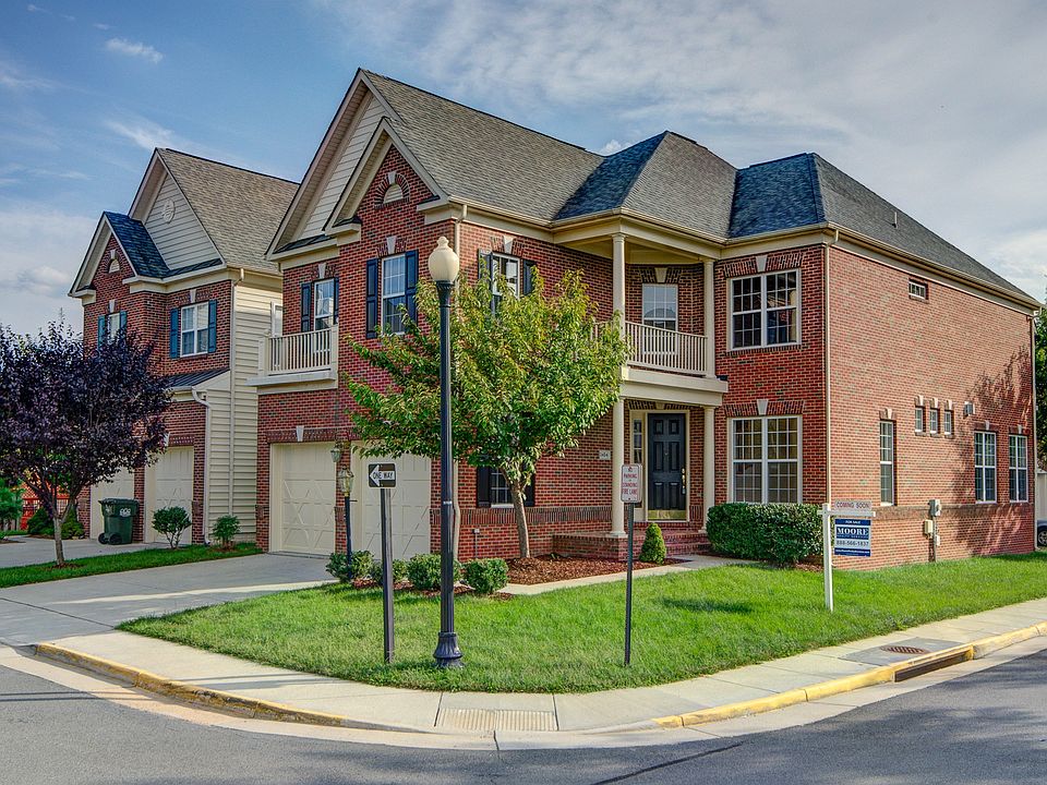 1st image of 2454 Cypress Green Ln