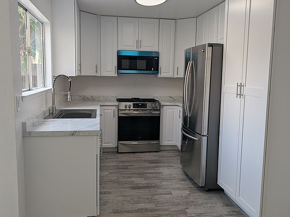 4th image of 178 Delta Cir