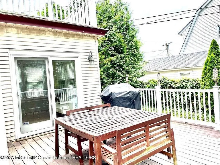 217 Elberon Blvd — Photo 8
