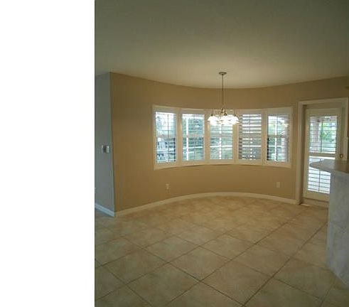 4th image of 4126 SW 21st Pl