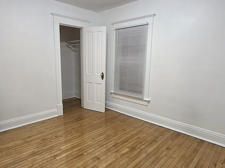 1114 College St N #1144 — Photo 32