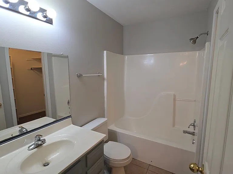 106 Willow Creek Dr — Photo 21