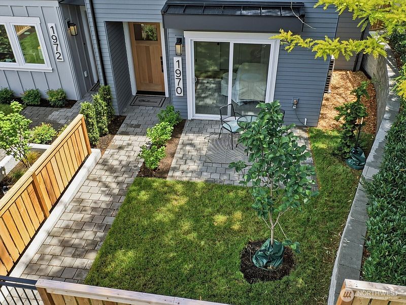 3rd image of 1970 25th Avenue E