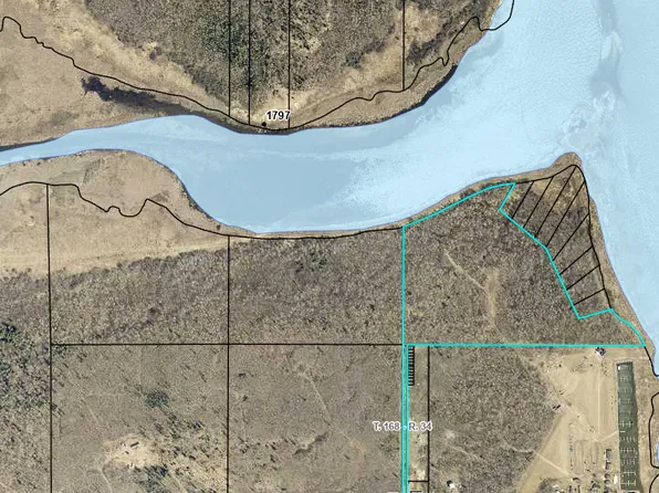 2521 Youngs Bay Dr NW, Angle Inlet, MN 56711