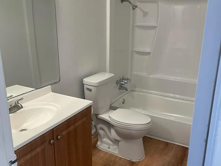 100 W Caldwell Ave #37 — Photo 18