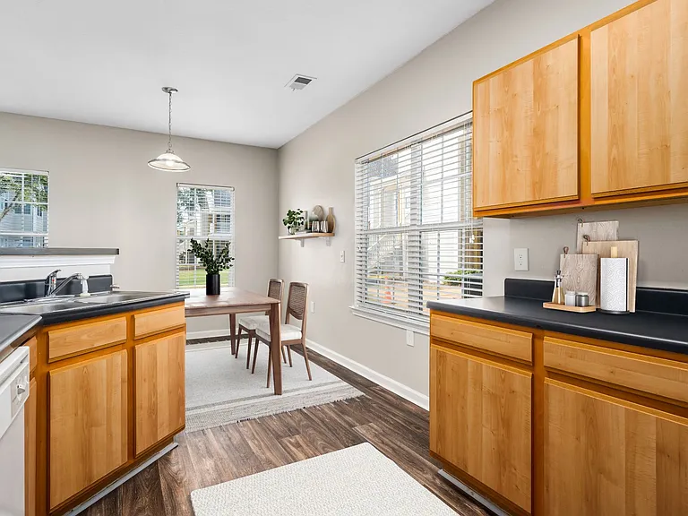 Elms - 2 Bed / 2 Bath - 1,020 Sq.Ft.