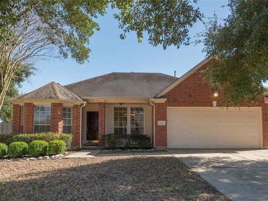 12003 Viola Ct, Pinehurst, TX 77362