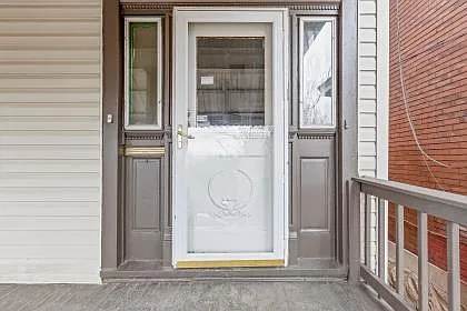 4 bed, 1937 sqft, $1,600 — Photo 2