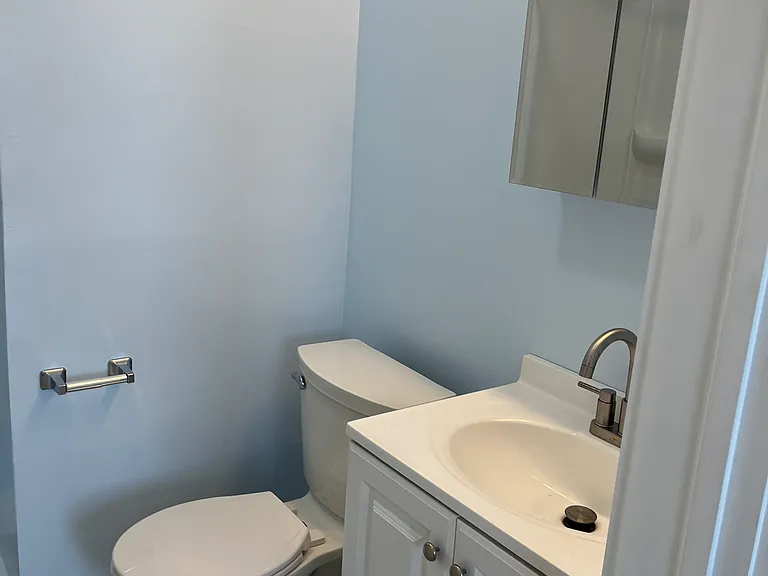 14 Knighton St #1W — Photo 11