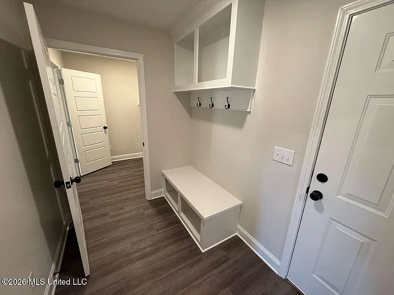 571 Patrick Farms Dr — Photo 31