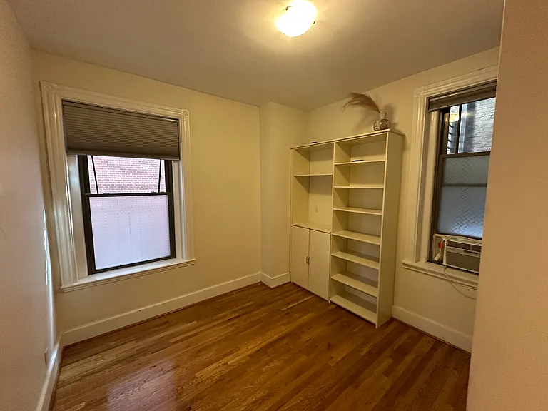 366 Commonwealth Ave #2D — Photo 16