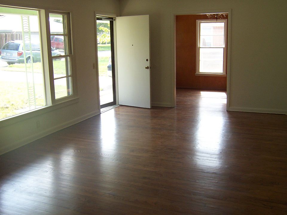 Living area looking in to Dining Room