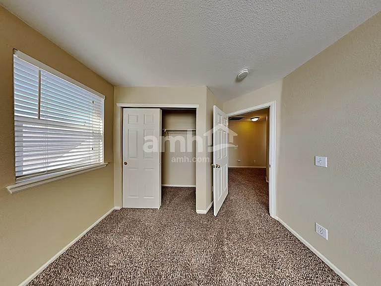 1123 S Flatrock Cir — Photo 12
