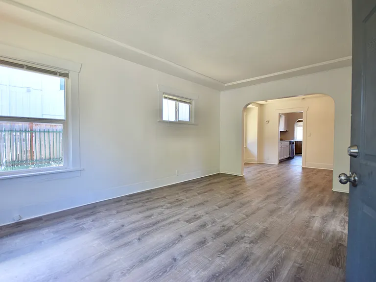 5841 NE 18th Ave — Photo 60