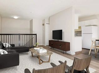 130 Mount Pleasant Dr #1, Camrose, AB T4V 2Y1