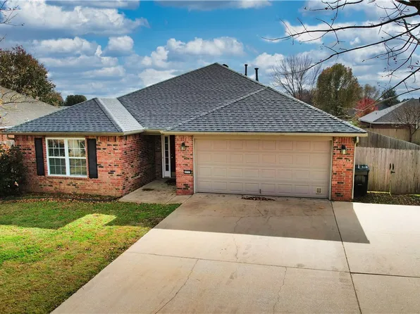 2737 Granny Smith Ave, Springdale, AR 72764