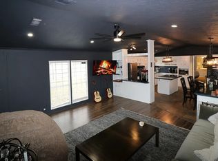 986 County Road 1785, Sunset, TX 76270