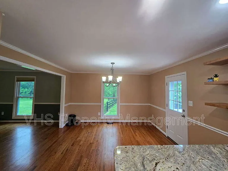 5712 John Barton Payne Rd — Photo 7
