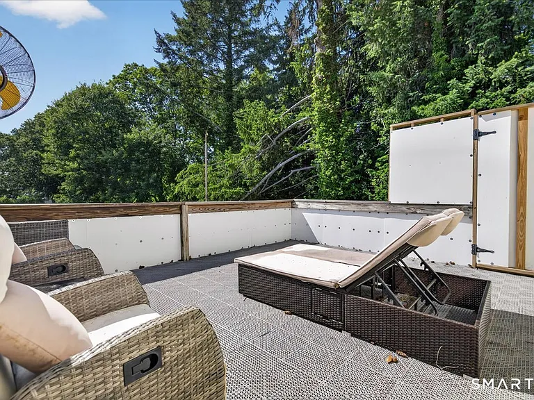 440 Evergreen Ave — Photo 23