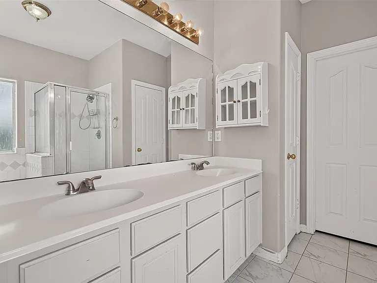 8503 Raybluff Ln — Photo 36