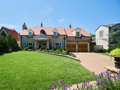 1102 Huntington Ave, Nichols Hills, OK, 73116
